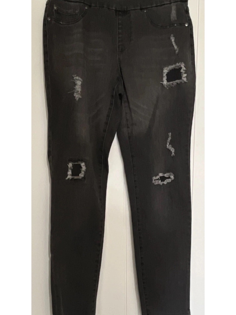 Tribal Women's Distressed Black Skinny Jeans